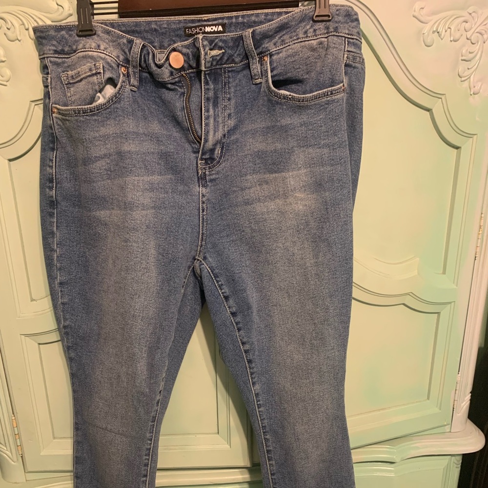 Size 16 fashion nova jeans